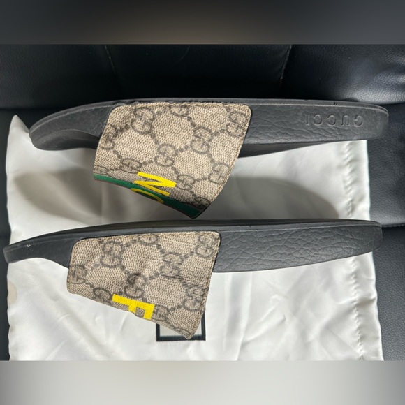 Gucci Authentic Slides - Picture 3 of 5